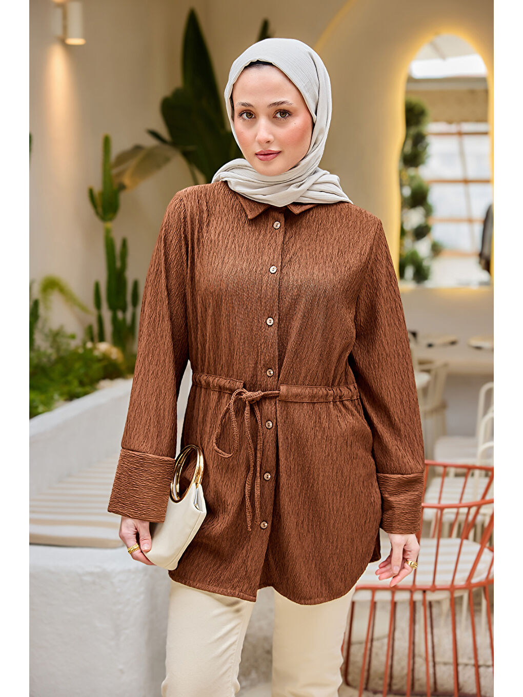 Kadın Beli Kemerli Damla Gömlek Kahverengi