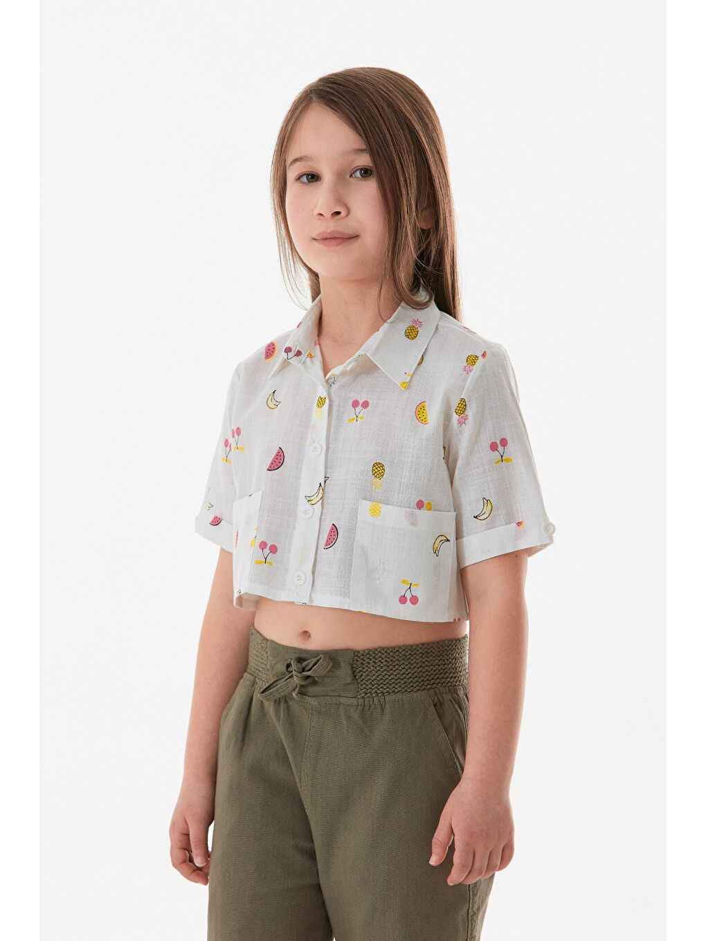 Beyaz Meyve Desenli Cepli Kız Çocuk Gömlek-4