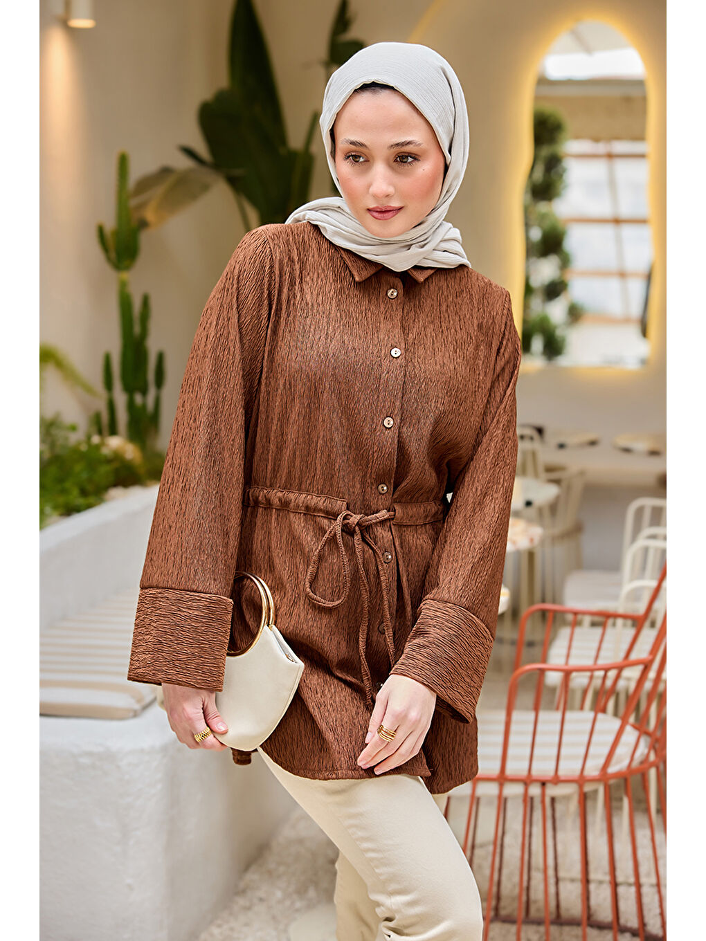 Kadın Beli Kemerli Damla Gömlek Kahverengi-1