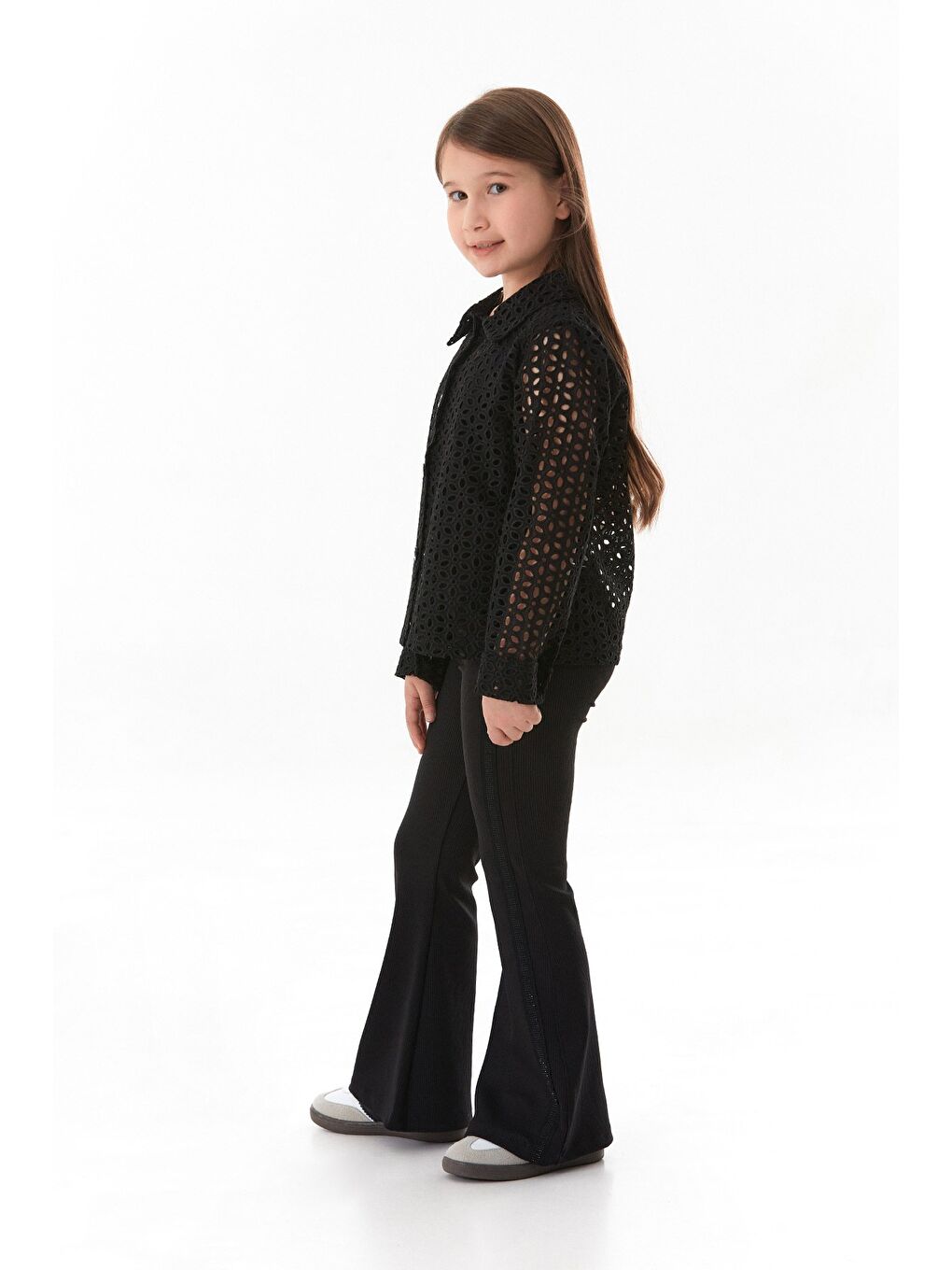 Siyah Düğmeli Brode Kumaş Kız Çocuk Gömlek-2