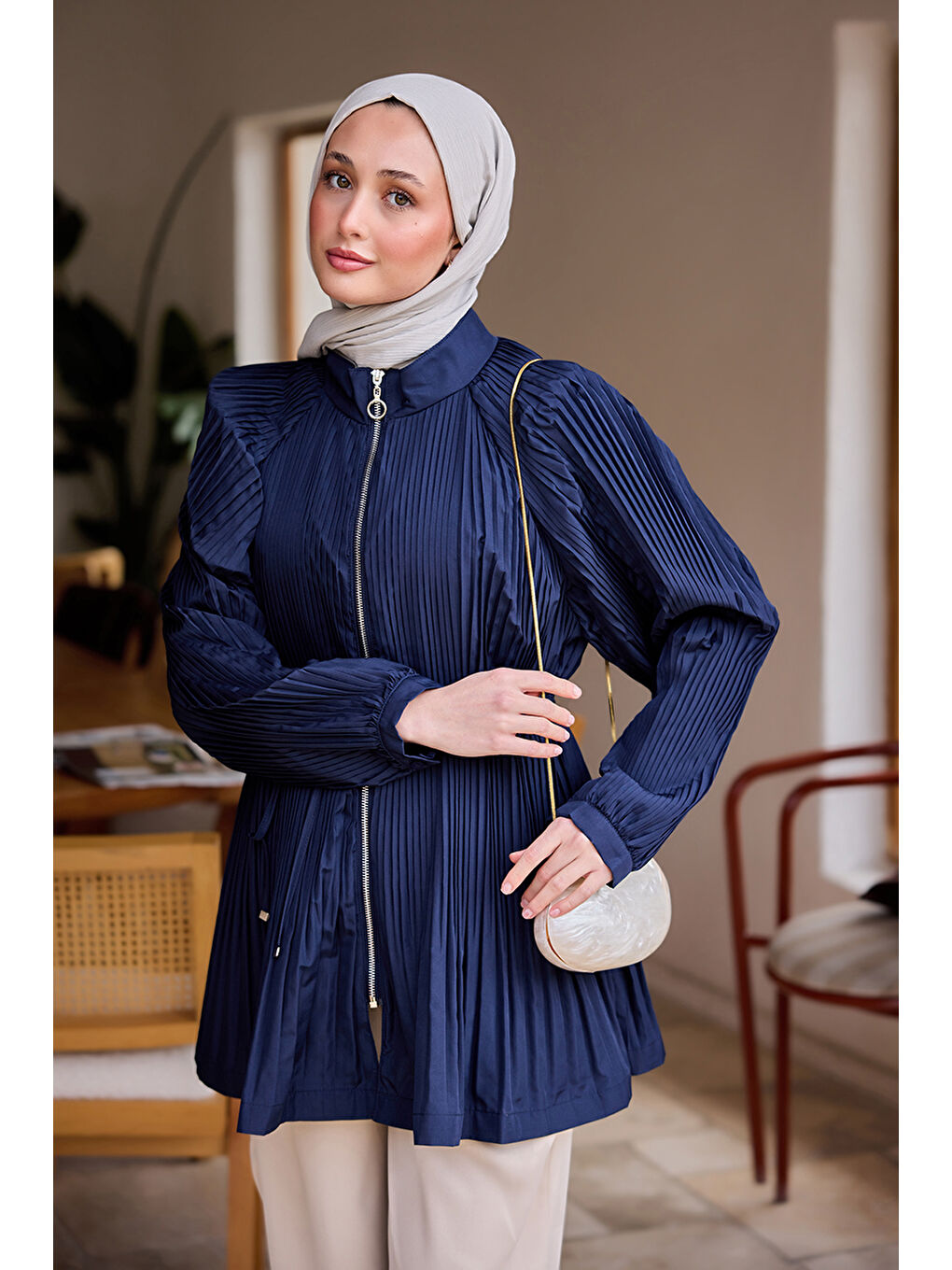 Kadın Micro Pileli Kısa Trenç Lacivert-1