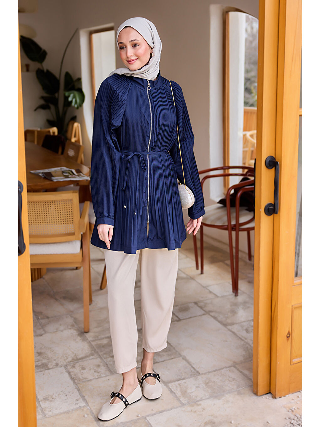 Kadın Micro Pileli Kısa Trenç Lacivert-3