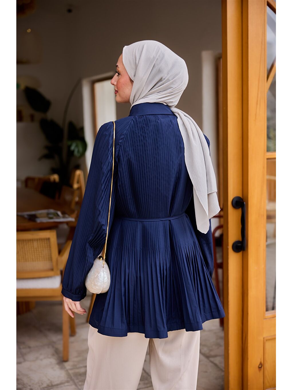 Kadın Micro Pileli Kısa Trenç Lacivert-4