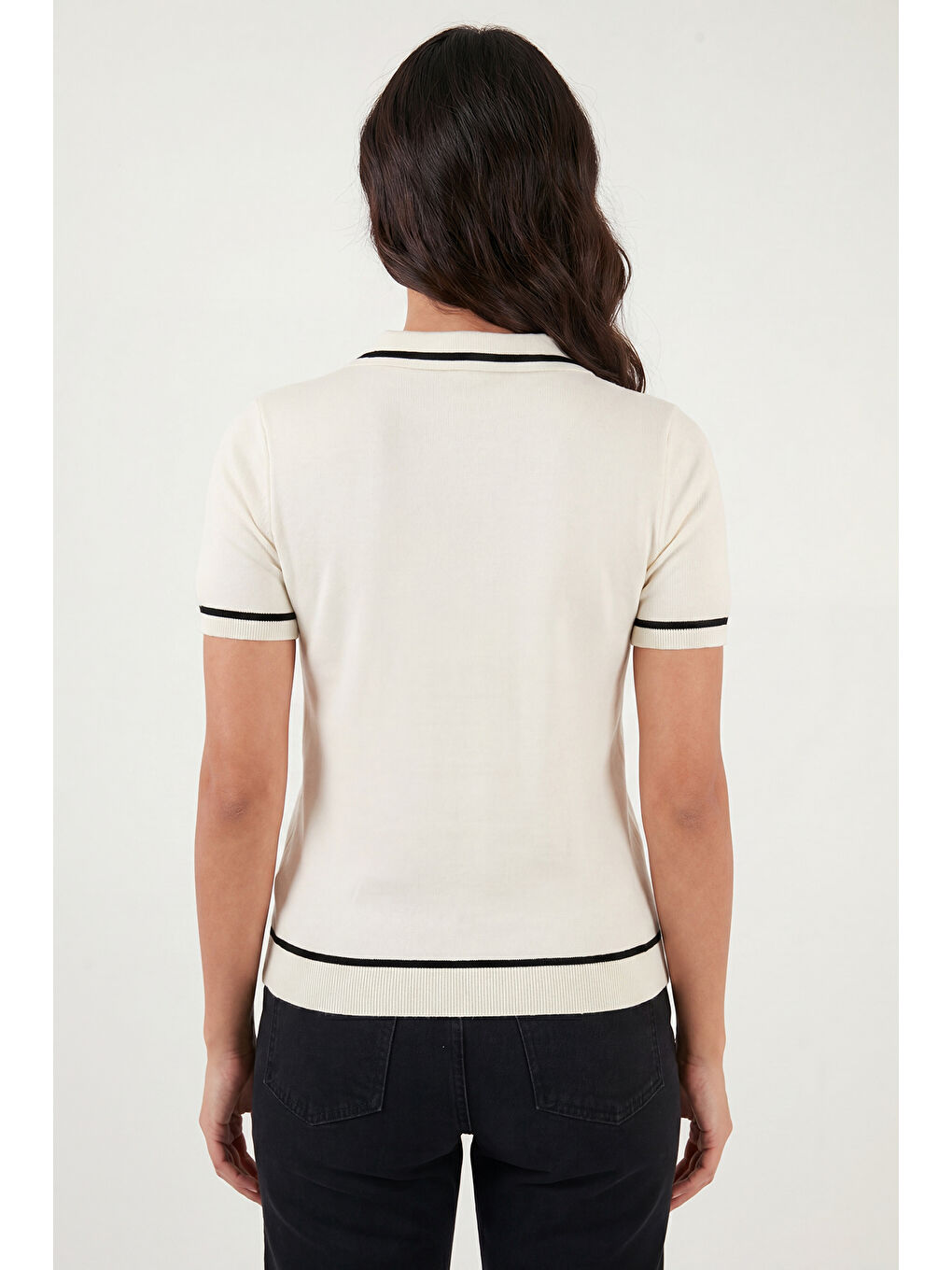 Ekru Kontrast Detaylı Regular Fit Triko Polo Yaka Kadın T Shirt 4617057-6