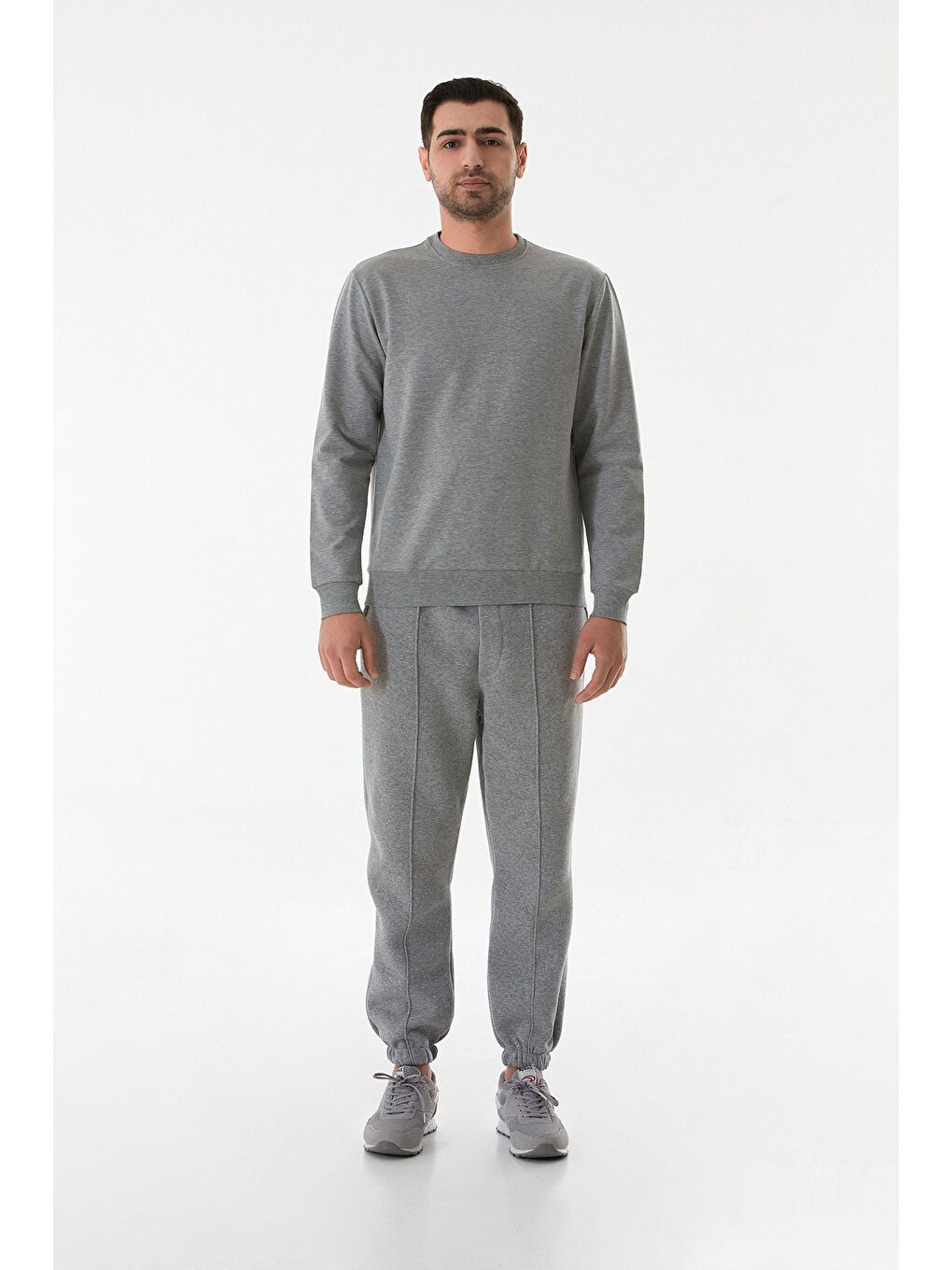 Gri Basic Bisiklet Yaka Sweatshirt-1