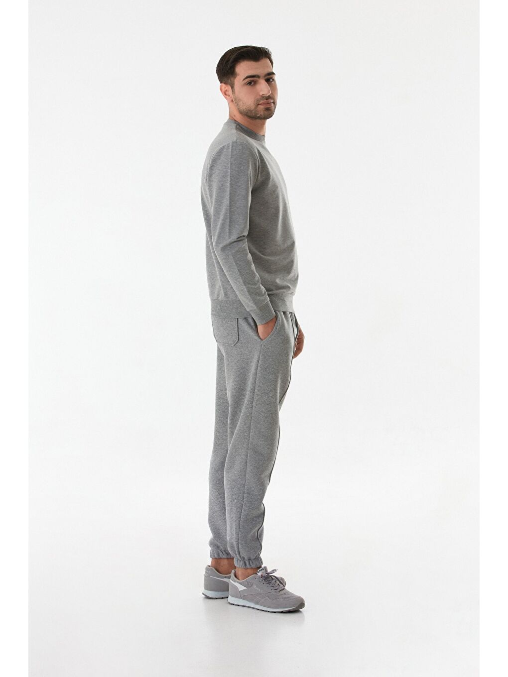 Gri Basic Bisiklet Yaka Sweatshirt-3