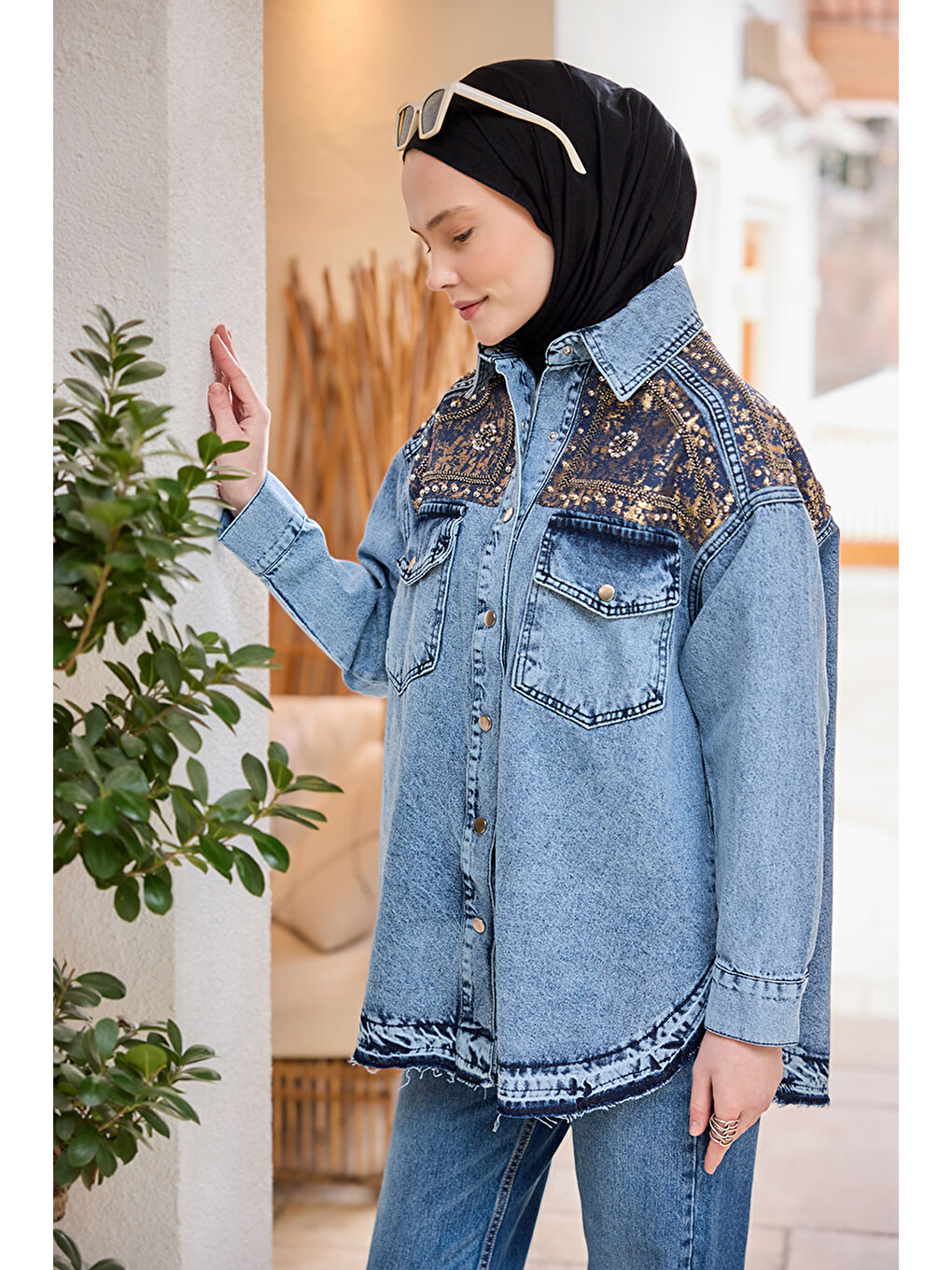 Kadın Gold Varak Desenli Jean Ceket  Buz Mavi-2