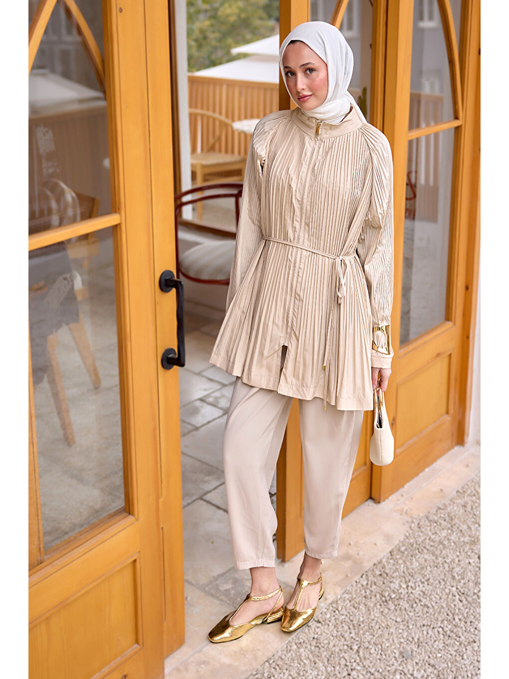 Ekru Kadın Micro Pileli Kısa Trenç Krem-3