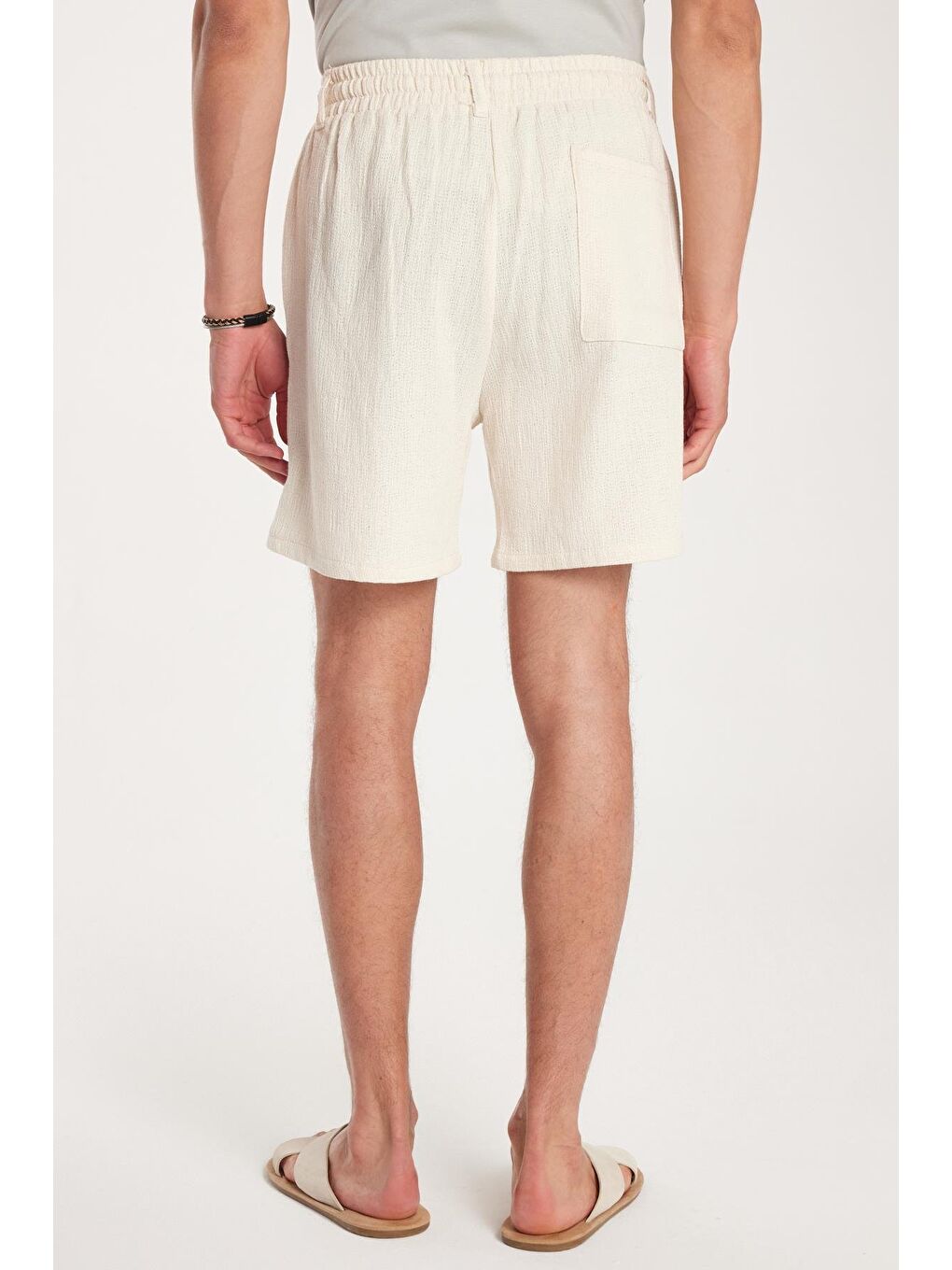 Erkek Regular Rahat Kesim Beli Lastikli Ve Kordonlu Yandan Cepli Bej Bermuda Şort-5