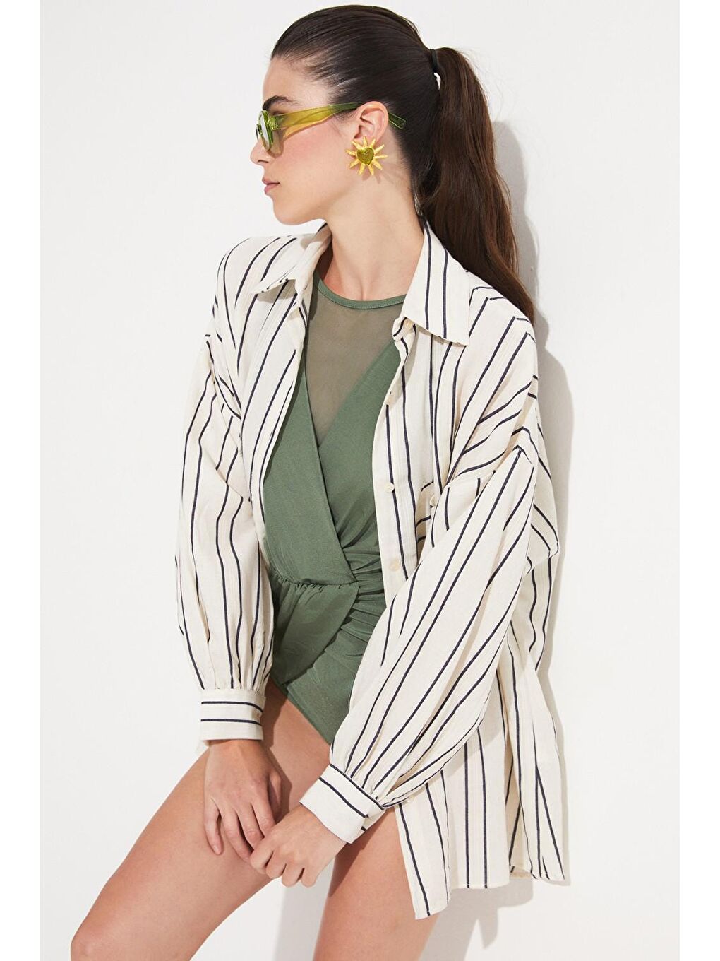 Lacivert Kadın Pamuk Karışımlı Çizgili Bol Kesim Gömlek-1