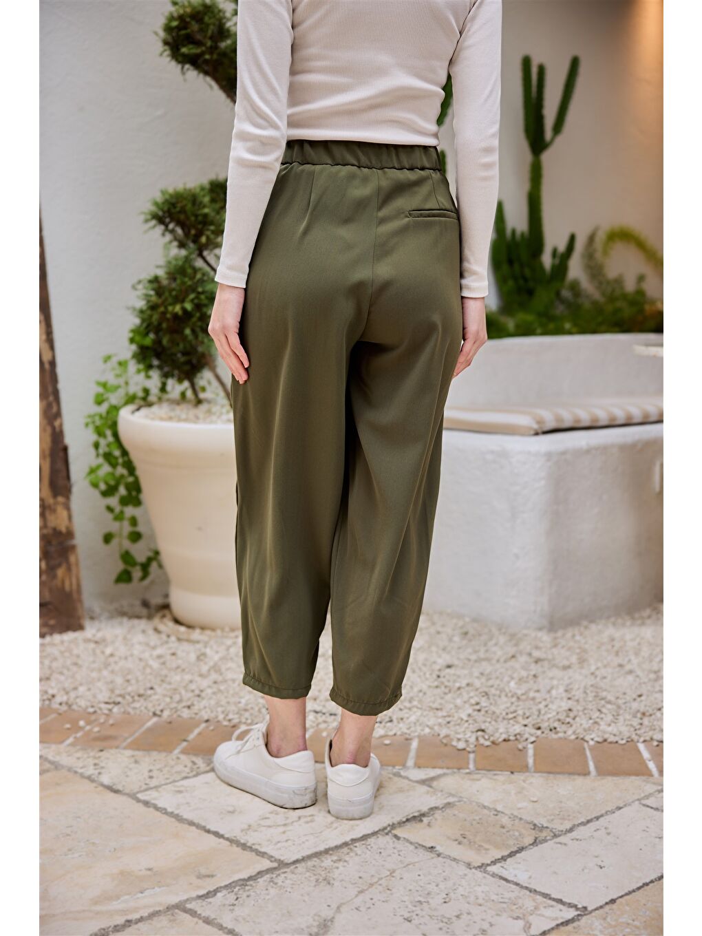 Kadın Beli Lastikli  Havuç Pantolon Haki Yeşil-2