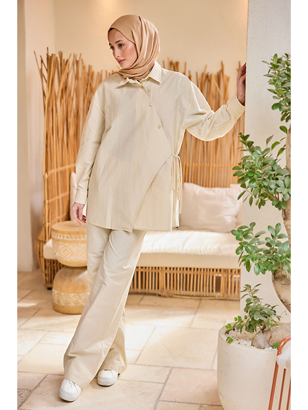 Kadın Düğme Detay Yan Bağlamalı Keten Takım Bej-2