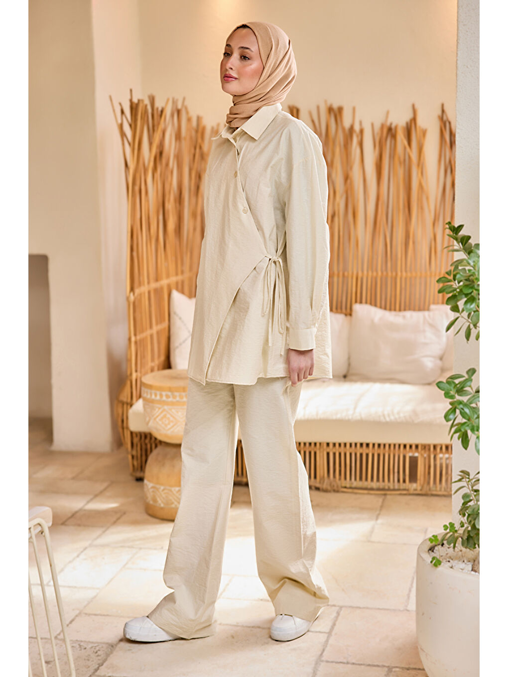Kadın Düğme Detay Yan Bağlamalı Keten Takım Bej-3