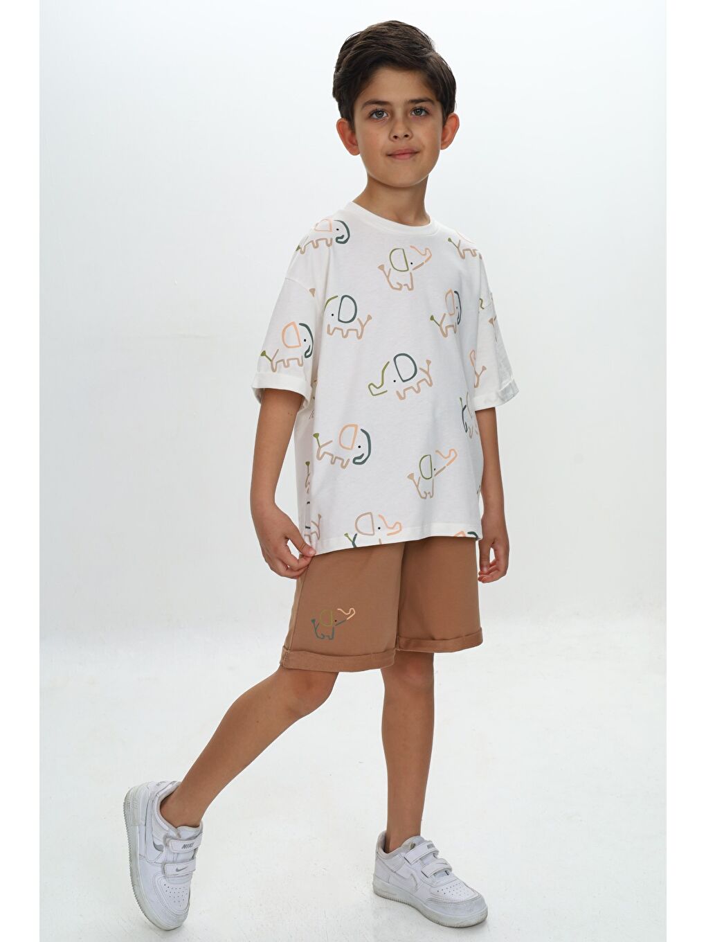 Kahverengi Erkek Çocuk Fil Baskılı Şortlu Takım-2
