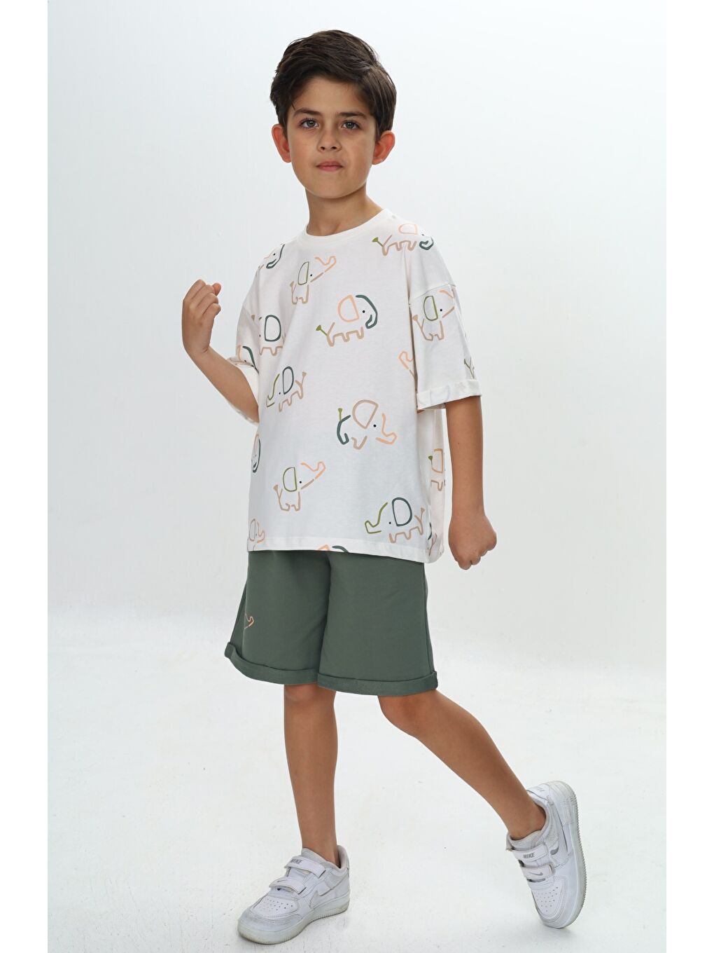 Yeşil Erkek Çocuk Fil Baskılı Şortlu Takım-1