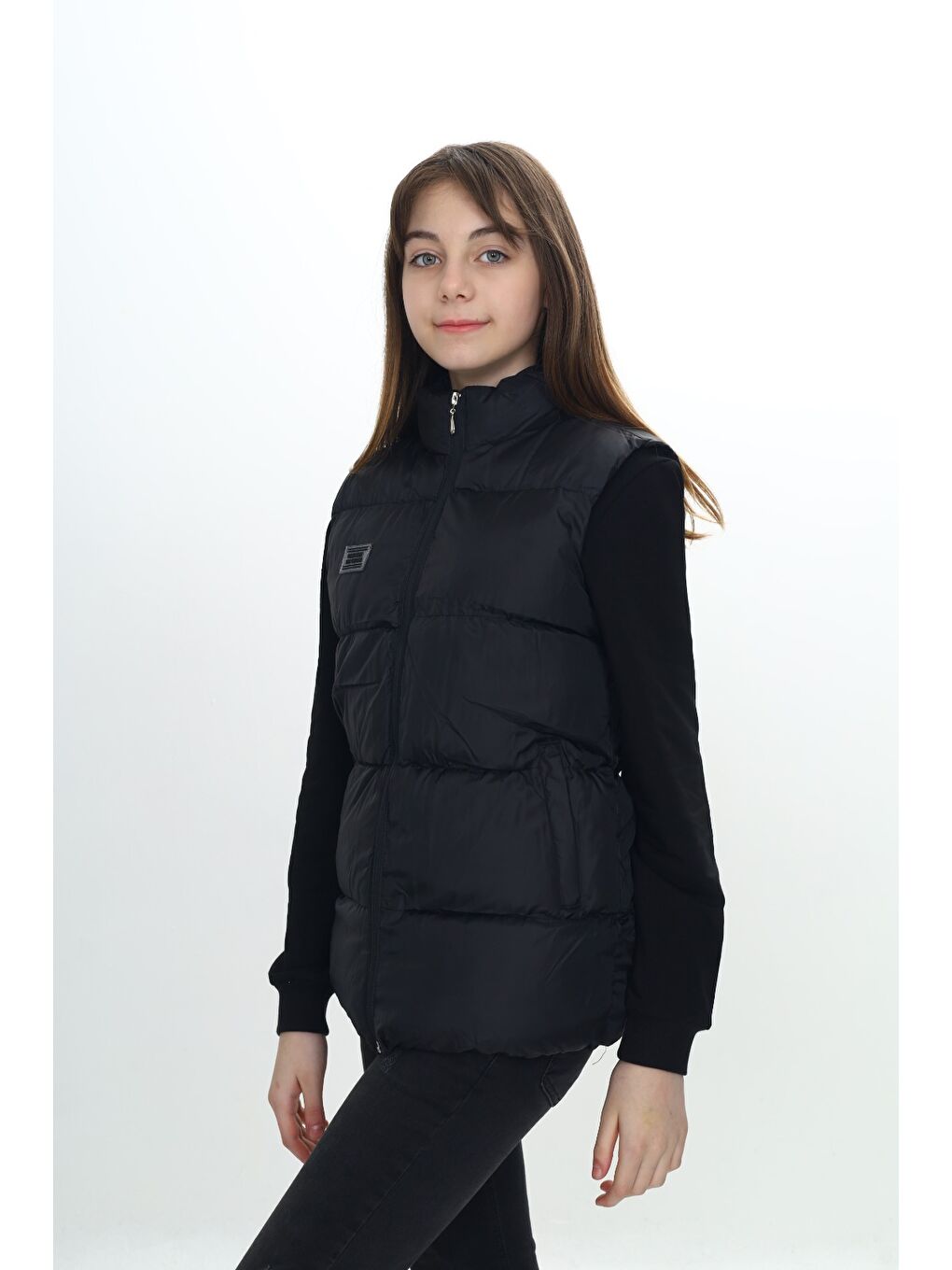 Siyah Kız Çocuk Göğsü Armalı Şişme Yelek-4