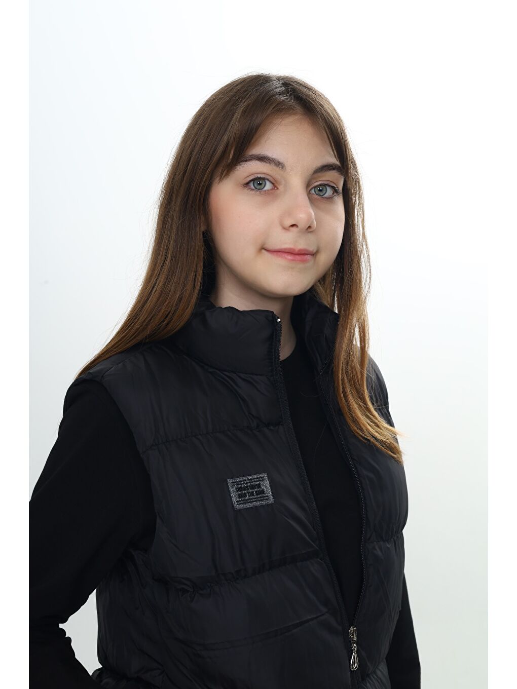 Siyah Kız Çocuk Göğsü Armalı Şişme Yelek-5