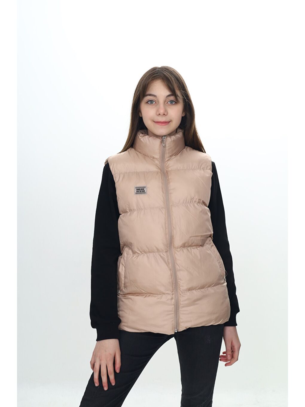 Bej Kız Çocuk Göğsü Armalı Şişme Yelek