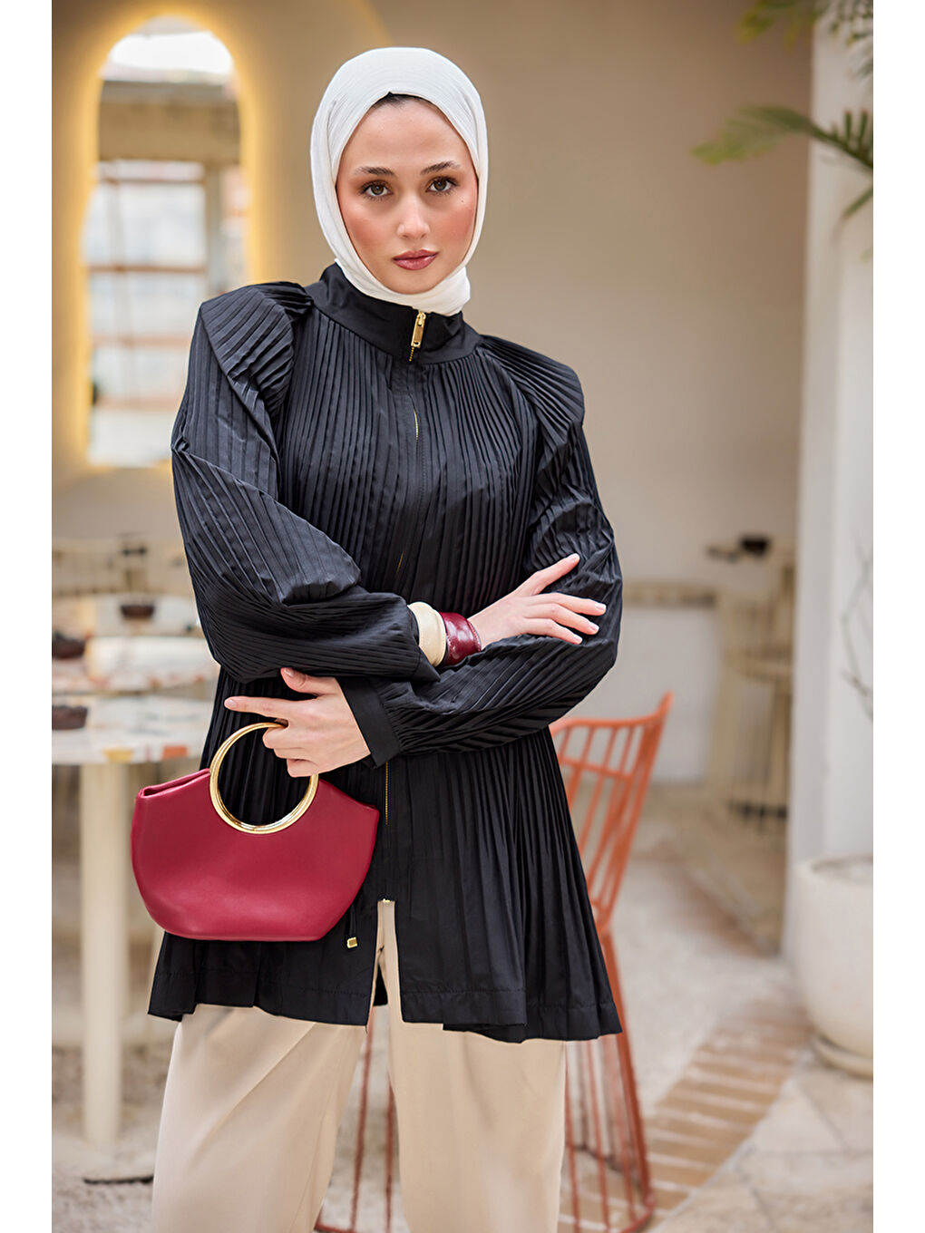 Kadın Micro Pileli Kısa Trenç Siyah-3