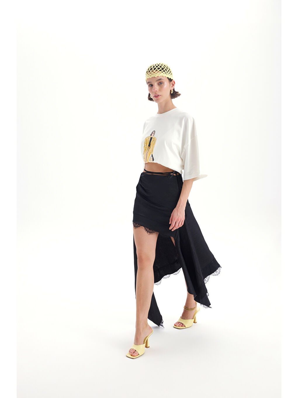 Morlina Dantel Detay Siyah Saten Etek-2