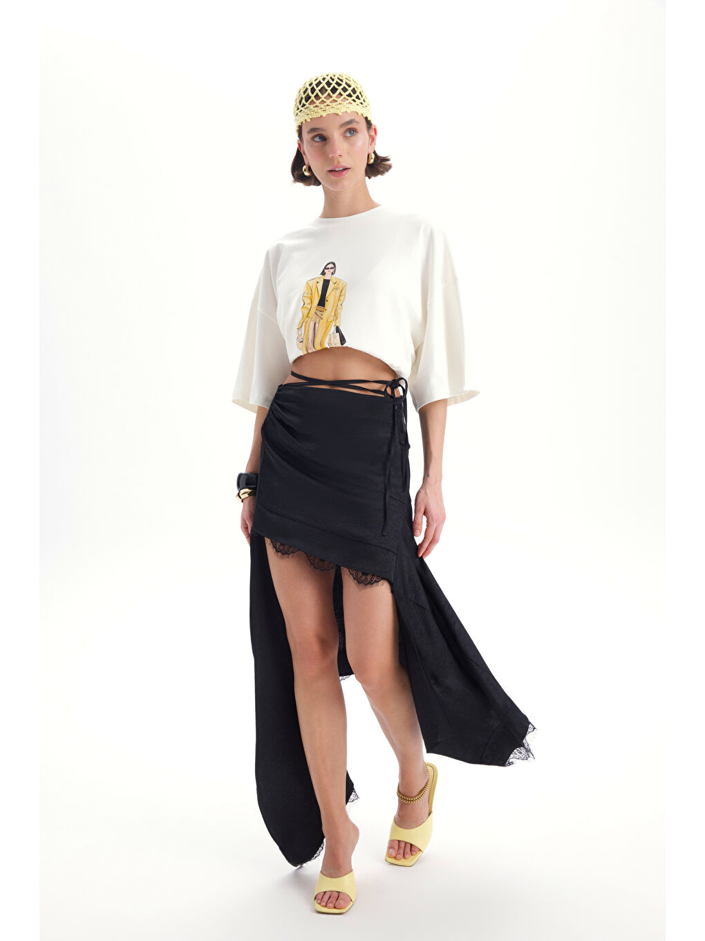 Morlina Dantel Detay Siyah Saten Etek-3