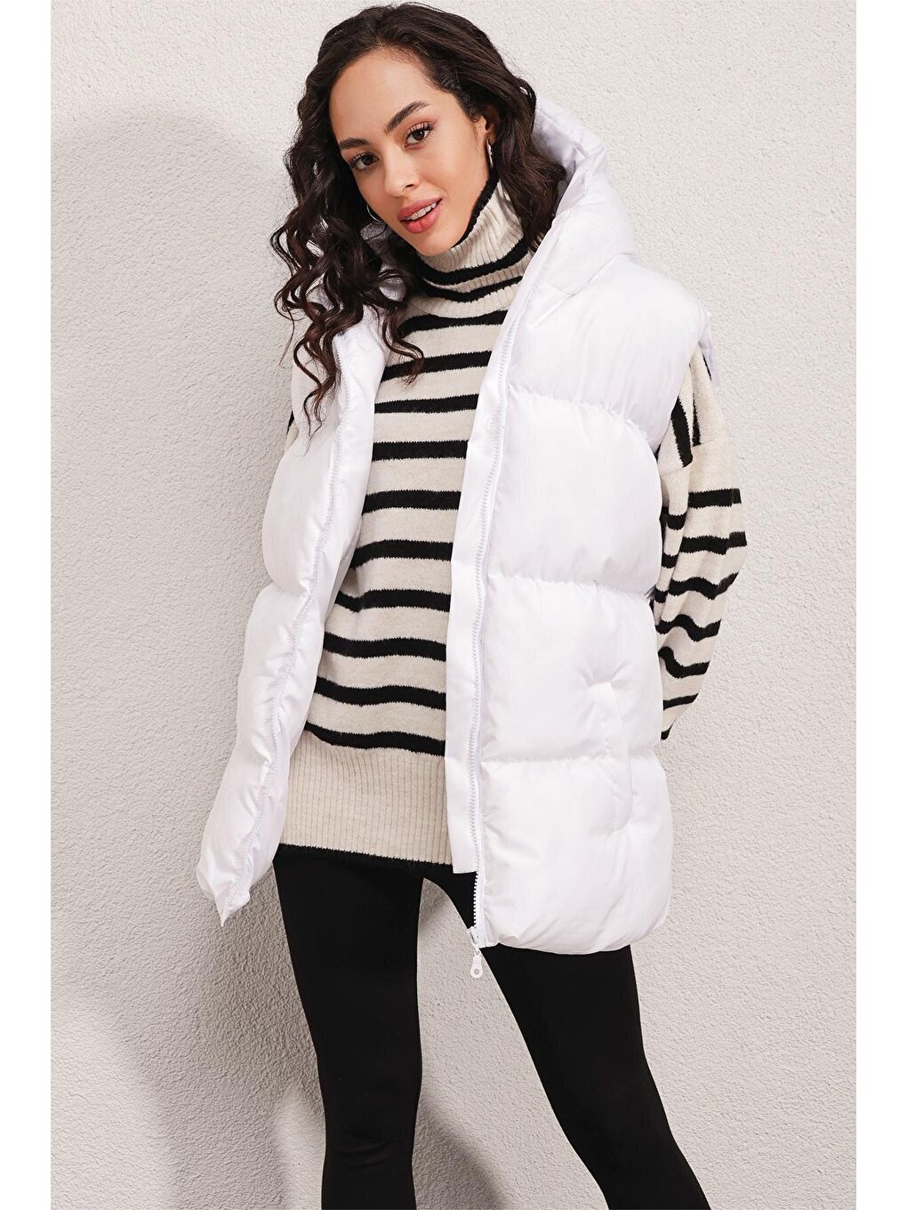 6787 Kısa Şişme Yelek - Beyaz-3