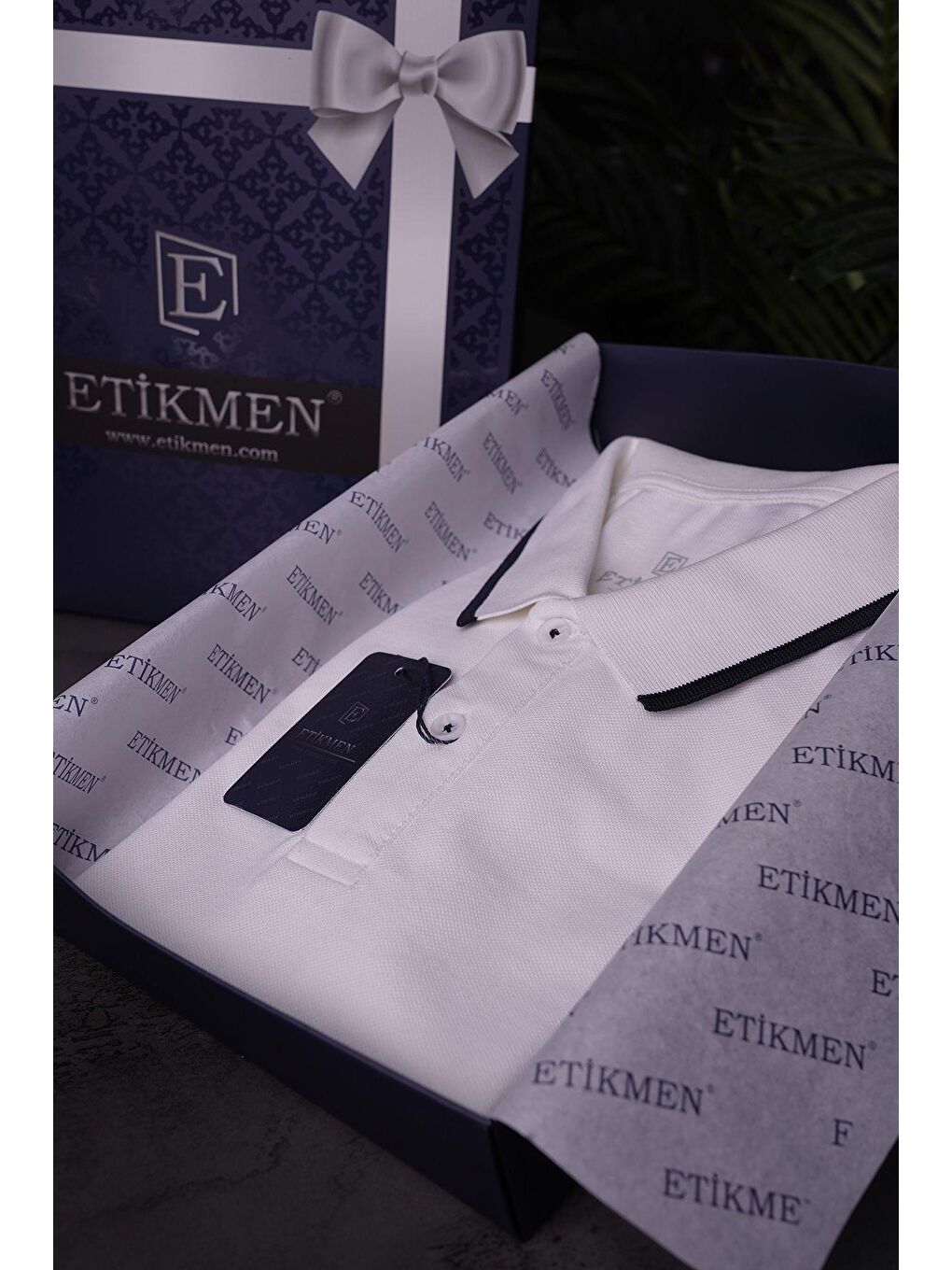 Beyaz Lacivert Yaka Çizgili Erkek Polo Yaka Tişört-5