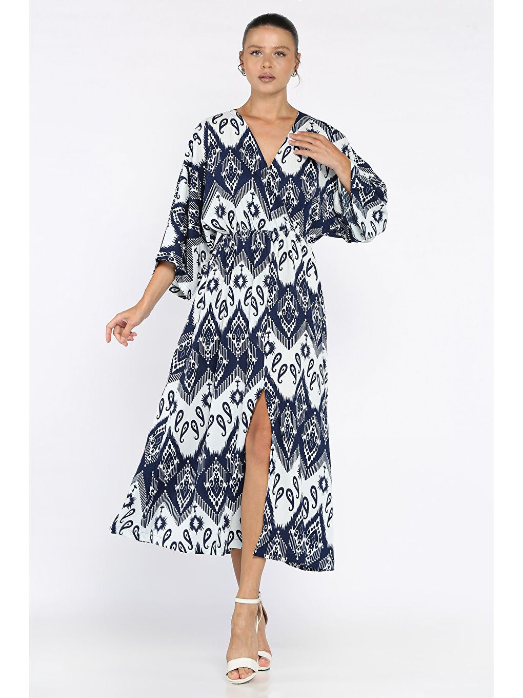 Lacivert Kadın Kruvaze Yaka Bel Lastikli Yarasa Kol Yırtmaç Detaylı Desenli Elbise