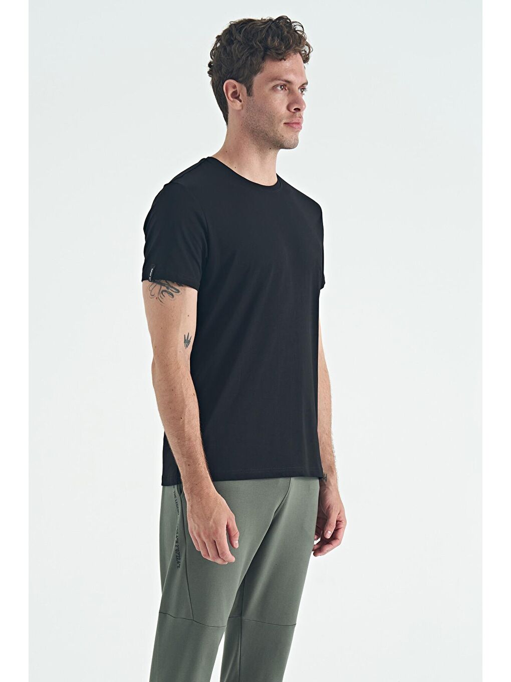 AIR JONES Calvin Siyah Basic Erkek T-Shirt - 88245 - 2