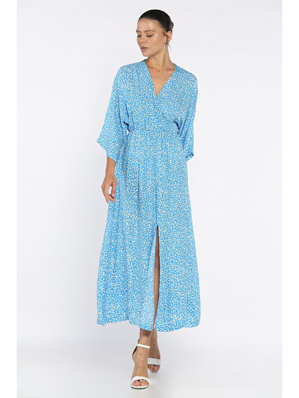 Mavi Kadın Kruvaze Yaka Bel Lastikli Yırtmaçlı Desenli Viskon Elbise-1