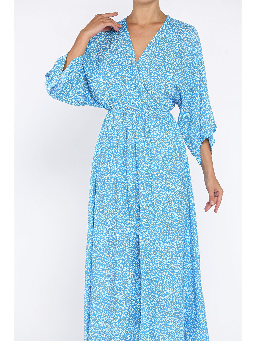 Mavi Kadın Kruvaze Yaka Bel Lastikli Yırtmaçlı Desenli Viskon Elbise-3