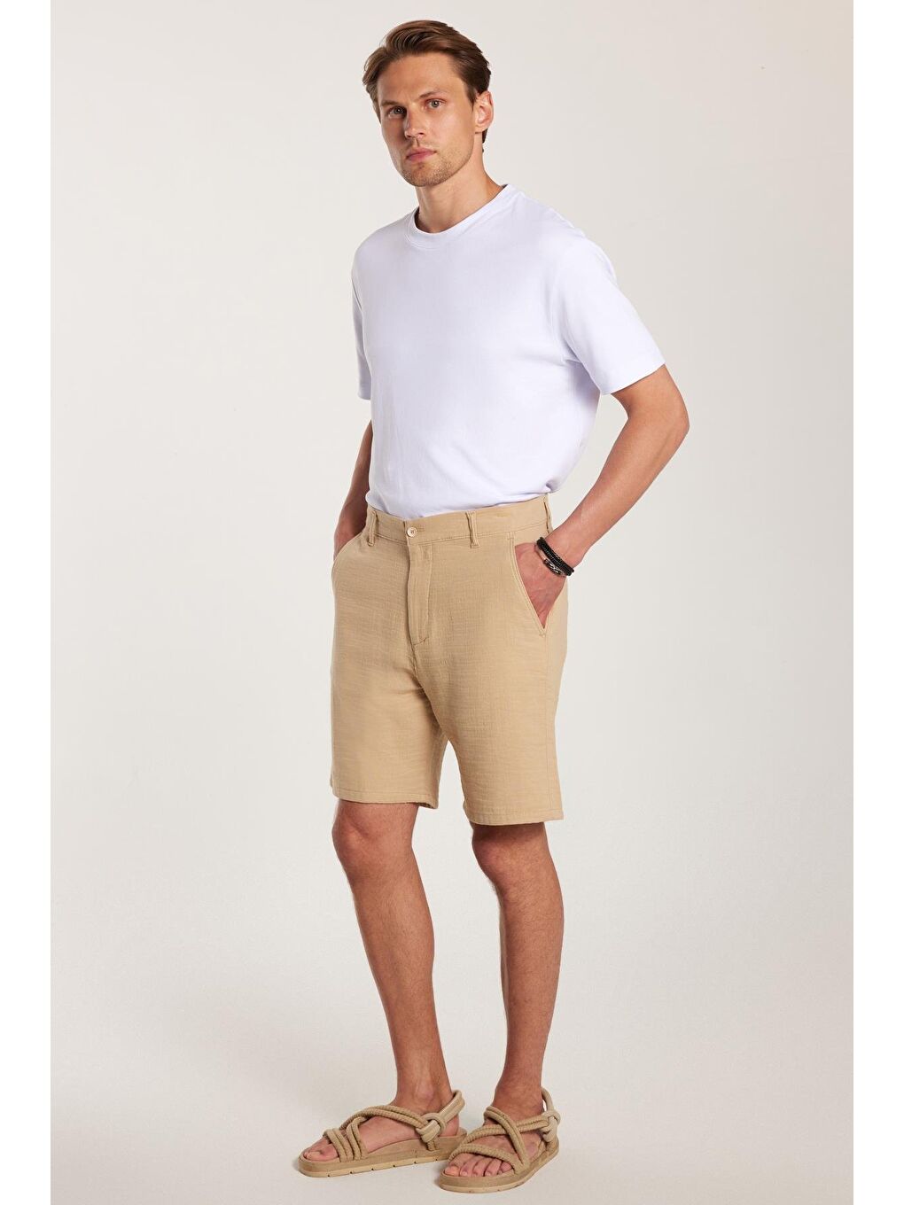 Kahverengi Erkek Regular Rahat Kesim Yandan Cepli Fermuarlı Bermuda Şort-2