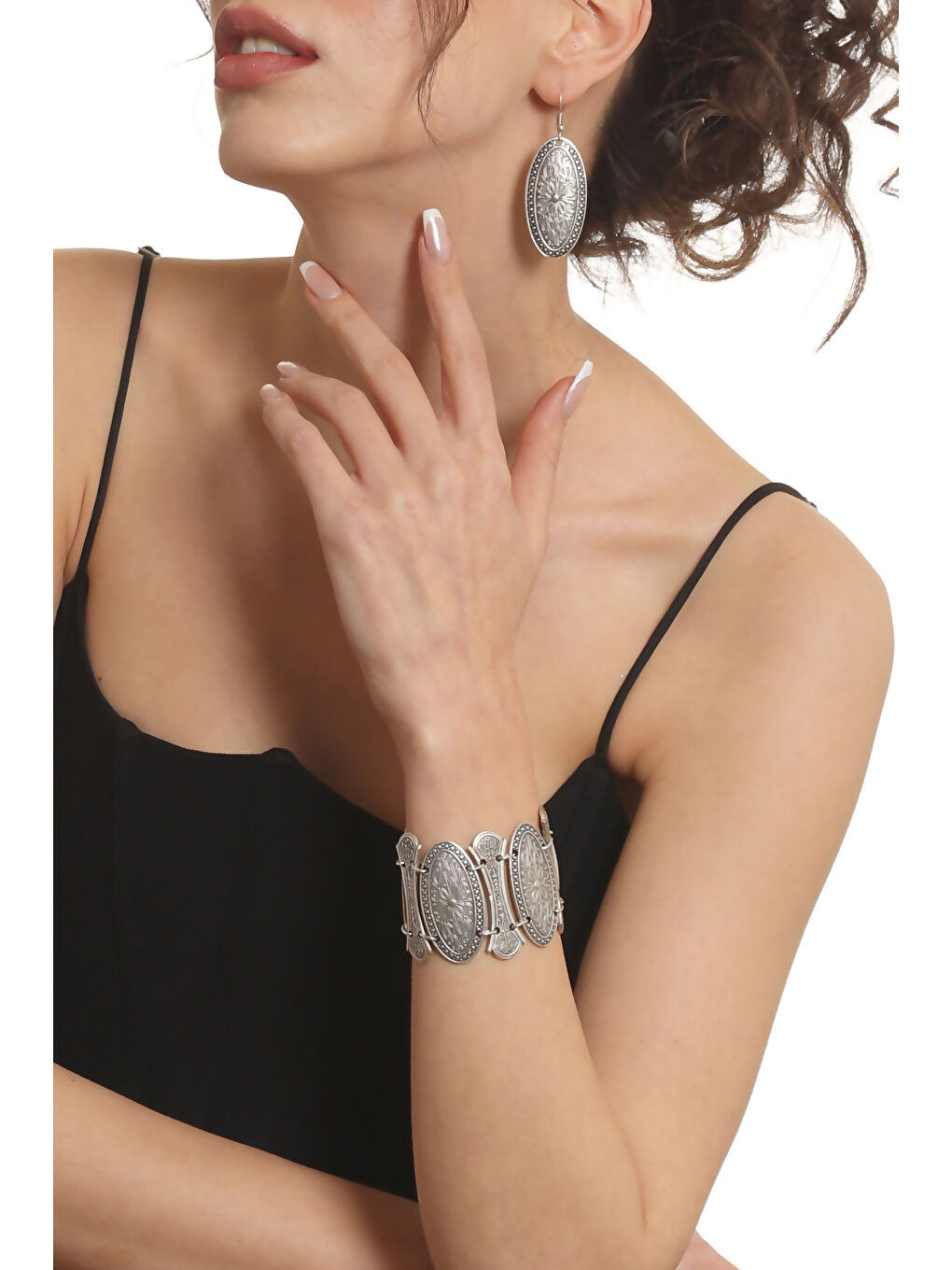 Gri Kadın Antik Gümüş Kaplama Etnik Motifli Oval Formlu Küpe &Bileklik Set-1