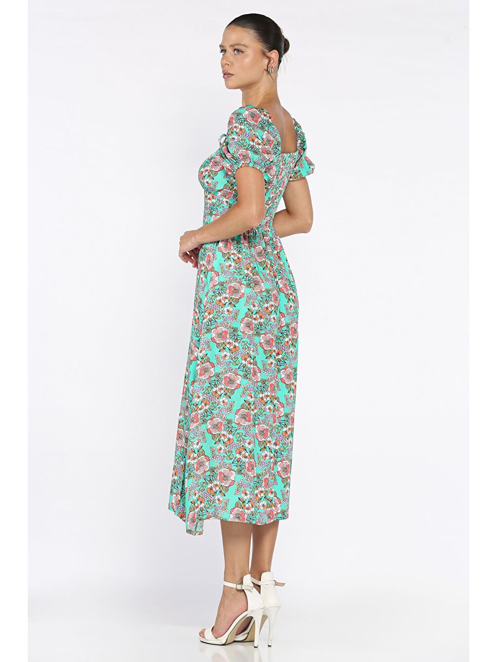 Yeşil Kadın Sırt Lastikli Ön Bağlama Detaylı Desenli Yırtmaçlı Viskon Elbise-2