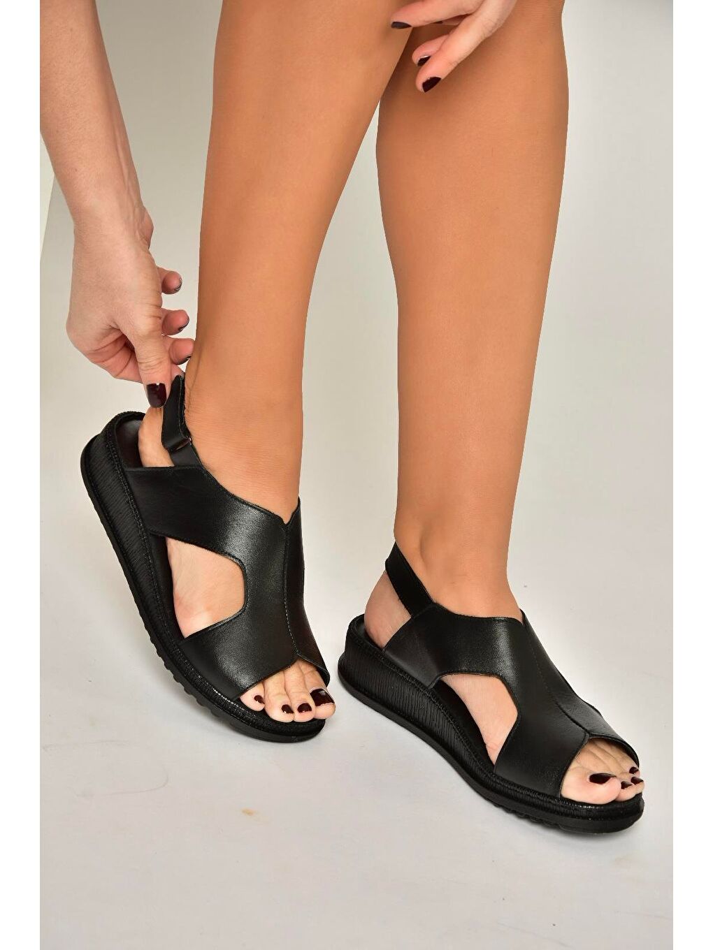 Siyah Kadın Sandalet Y555040903-1
