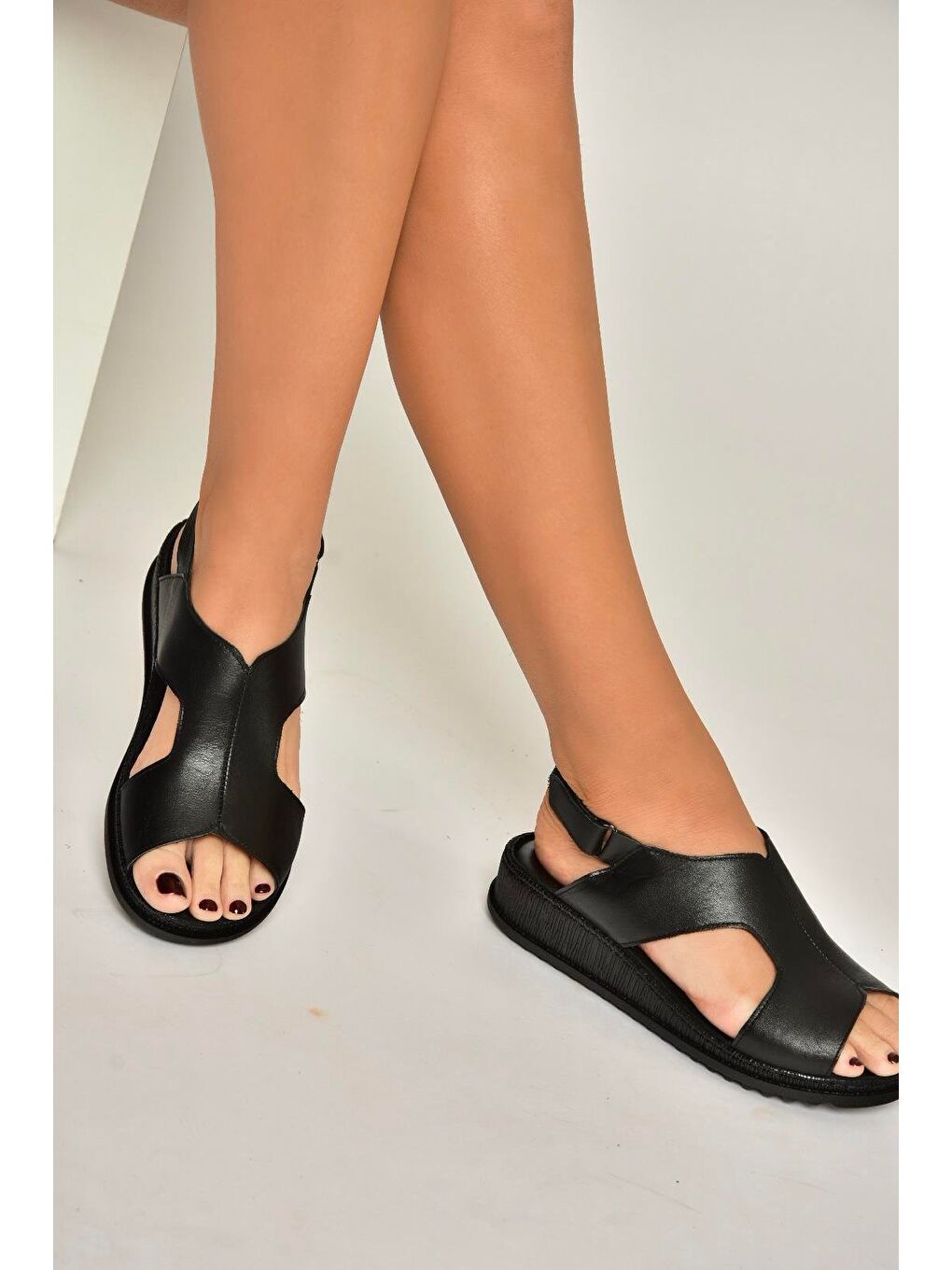 Siyah Kadın Sandalet Y555040903-3
