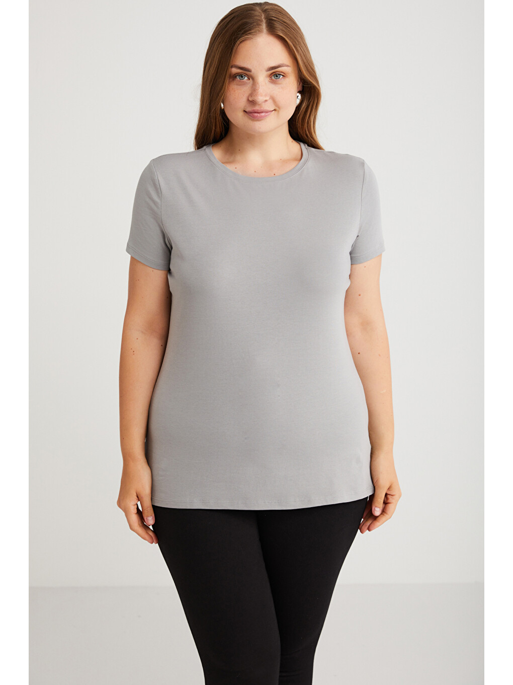 Mayra Kadın Slim Fit Dar Kalıp Bisiklet Yaka Basıc Gri Büyük Beden T-shirt