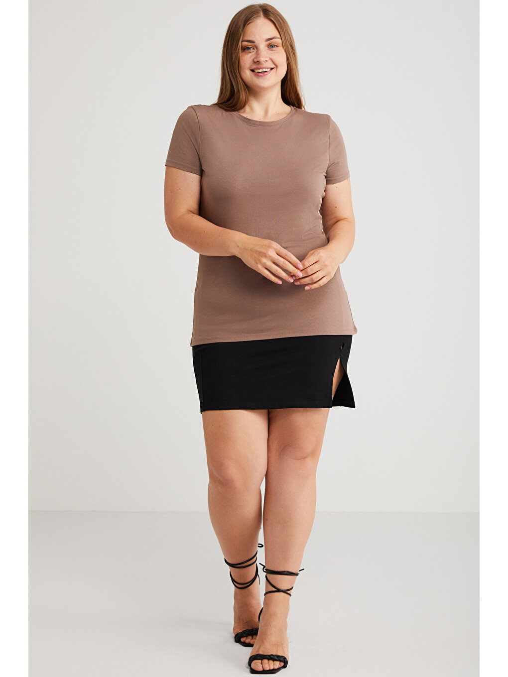 Mayra Kadın Slim Fit Dar Kalıp Bisiklet Yaka Basıc Kahverengi Büyük Beden T-shirt-1