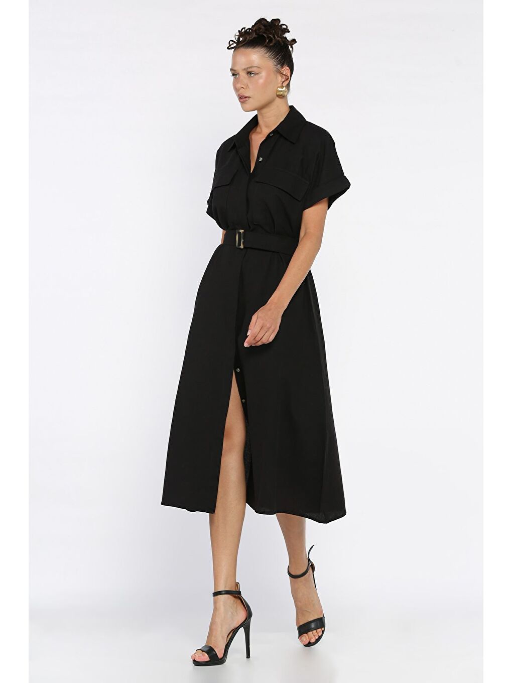 Siyah Ön Düğmeli Kemerli Kısa Kol Elbise-1