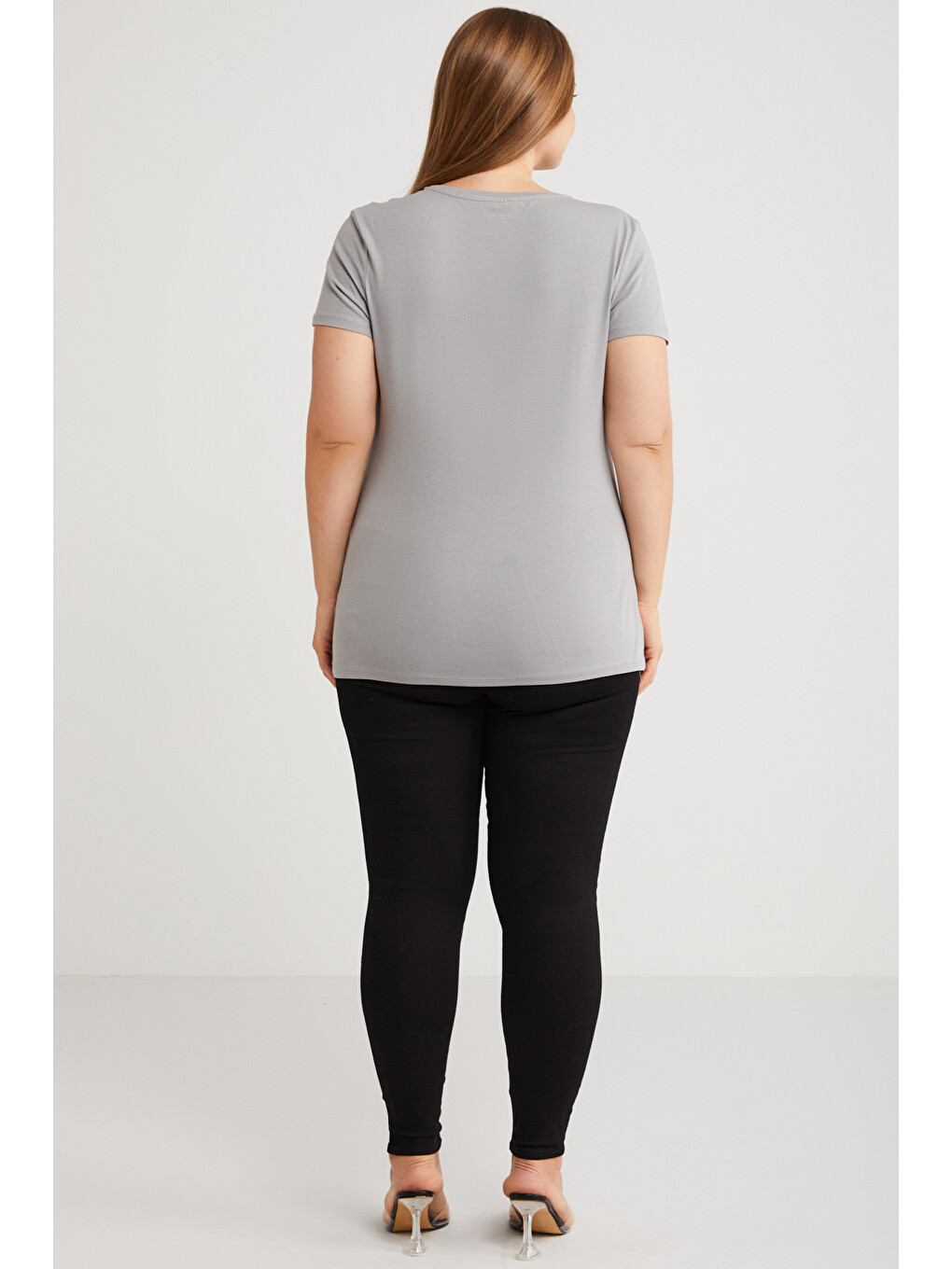 Mayra Kadın Slim Fit Dar Kalıp Bisiklet Yaka Basıc Gri Büyük Beden T-shirt-5