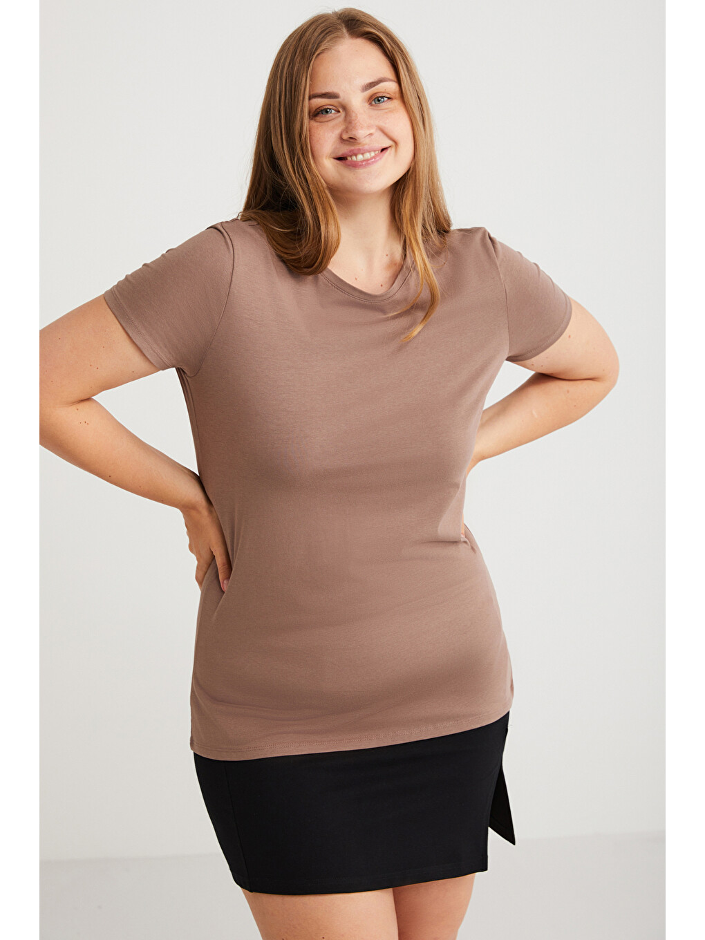 Mayra Kadın Slim Fit Dar Kalıp Bisiklet Yaka Basıc Kahverengi Büyük Beden T-shirt-2