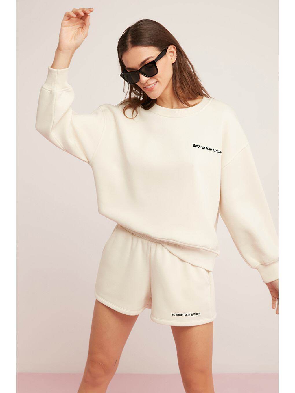 Bej Sandra Kadın Pamuklu Içi Polarlı Yumuşacık Göğsü Baskılı Yuvarlak Yaka Comfort Vanilya Sweatshirt-4