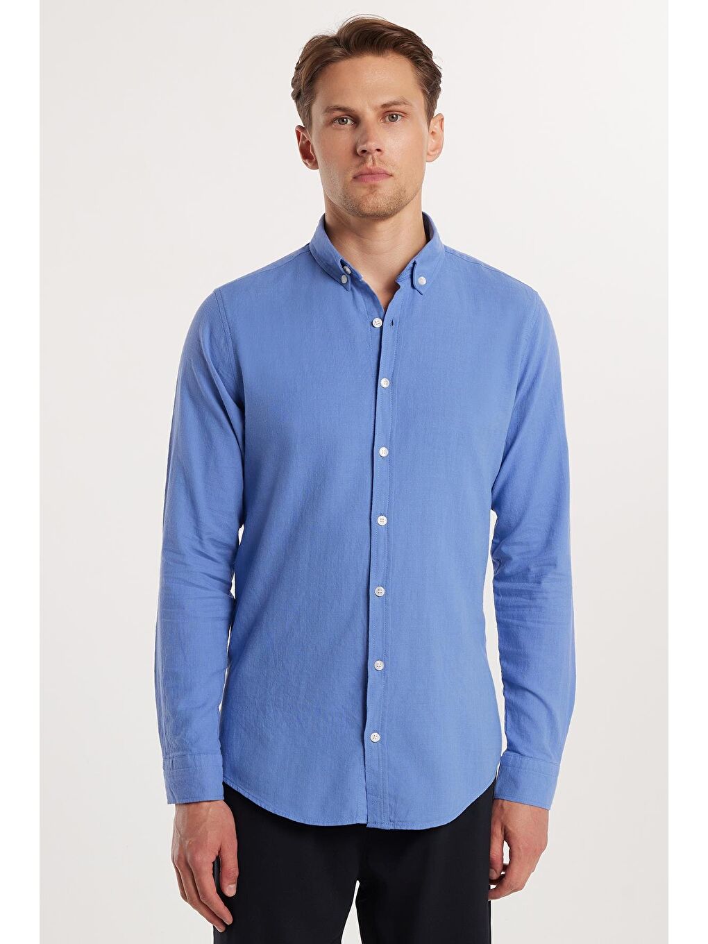 Erkek Slim Fit Dar Kesim %100 Pamuk Keten Doku Düğmeli Yaka Koyu Mavi Gömlek-3