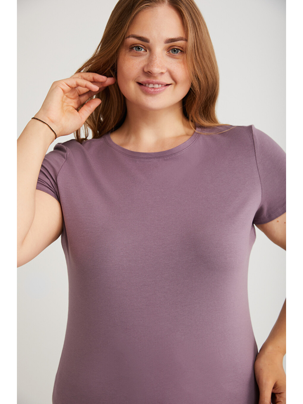 Mayra Kadın Slim Fit Dar Kalıp Bisiklet Yaka Basıc Mor Büyük Beden T-shirt-4