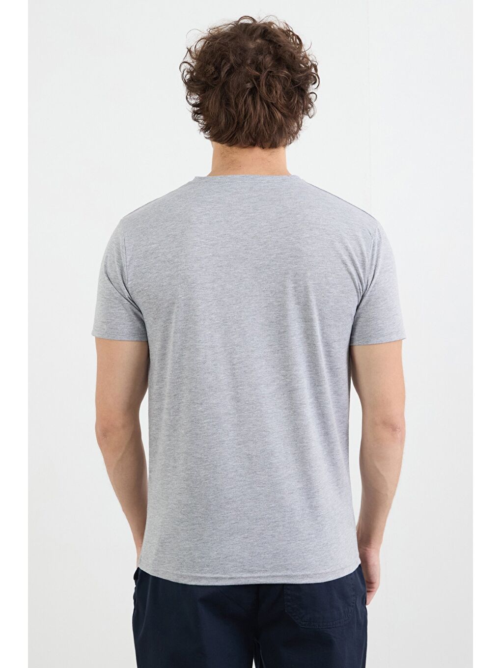Gri Basic Bisiklet Yaka %100 Pamuk Tişört-3