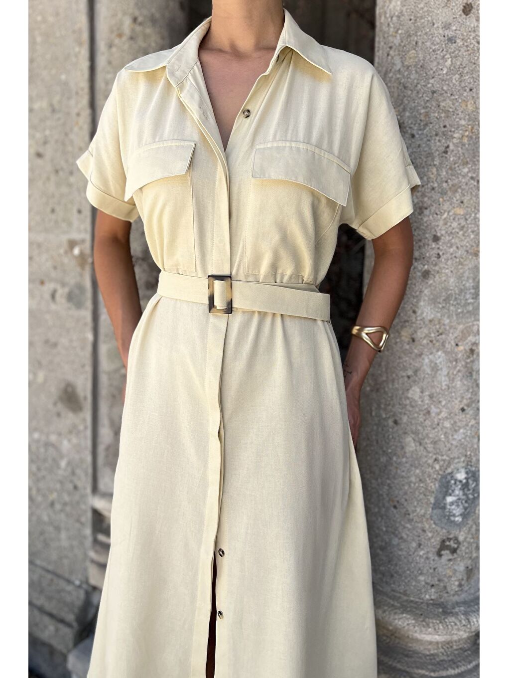 Ekru Ön Düğmeli Kemerli Kısa Kol Elbise-3