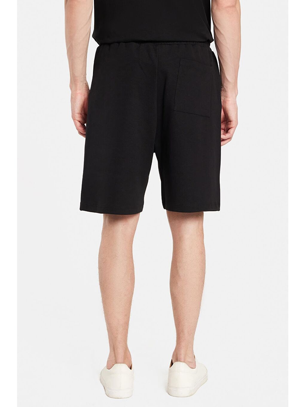 Erkek Relax Fit Rahat Kesim Yandan Cepli Siyah Bermuda Şort-4