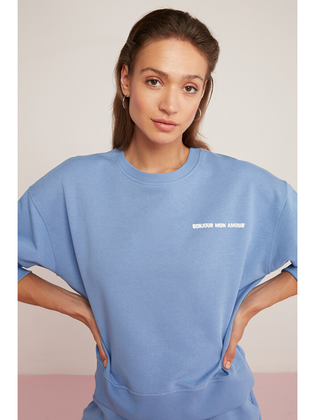 Sandra Kadın Pamuklu Içi Polarlı Yumuşacık Göğsü Baskılı Yuvarlak Yaka Comfort Mavi Sweatshirt-1