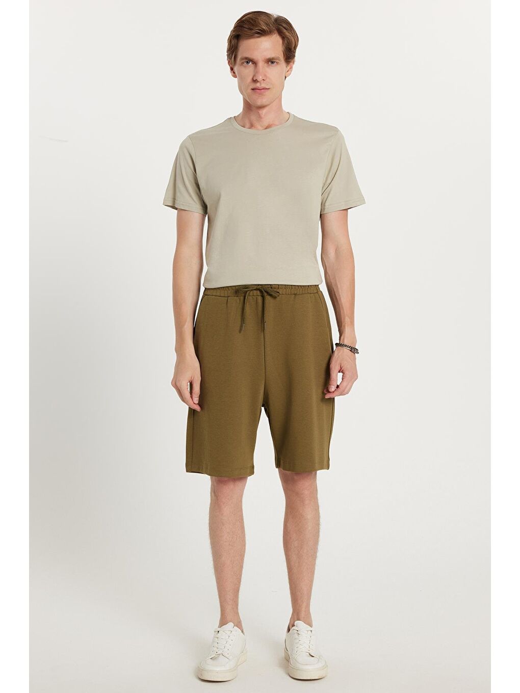 Erkek Relax Fit Rahat Kesim Yandan Cepli Yeşil Bermuda Şort-3