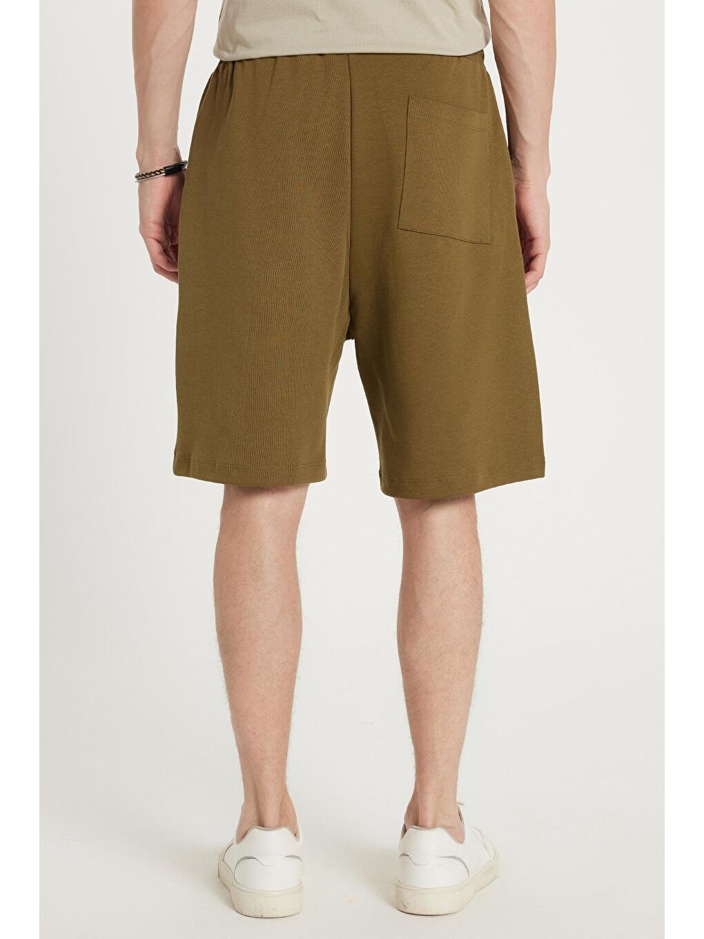 Erkek Relax Fit Rahat Kesim Yandan Cepli Yeşil Bermuda Şort-4
